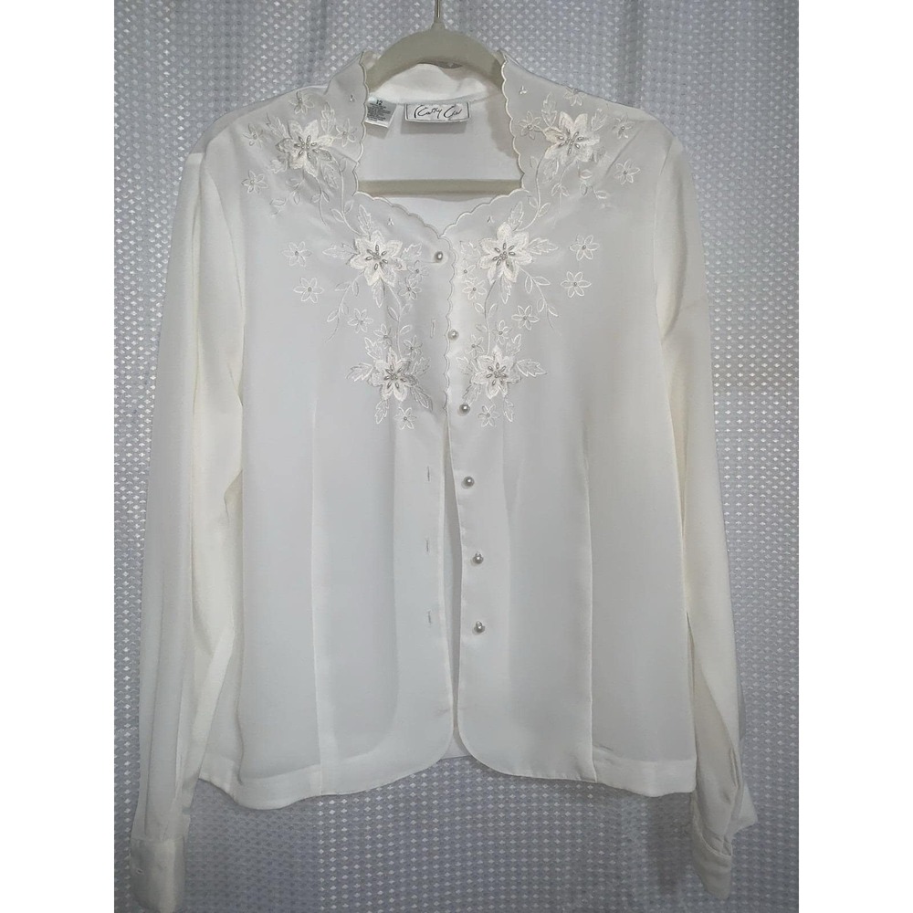 Kathy Che Women's Size 12 White Long Sleeve Blouse Lace & Faux Pearl Accents‎